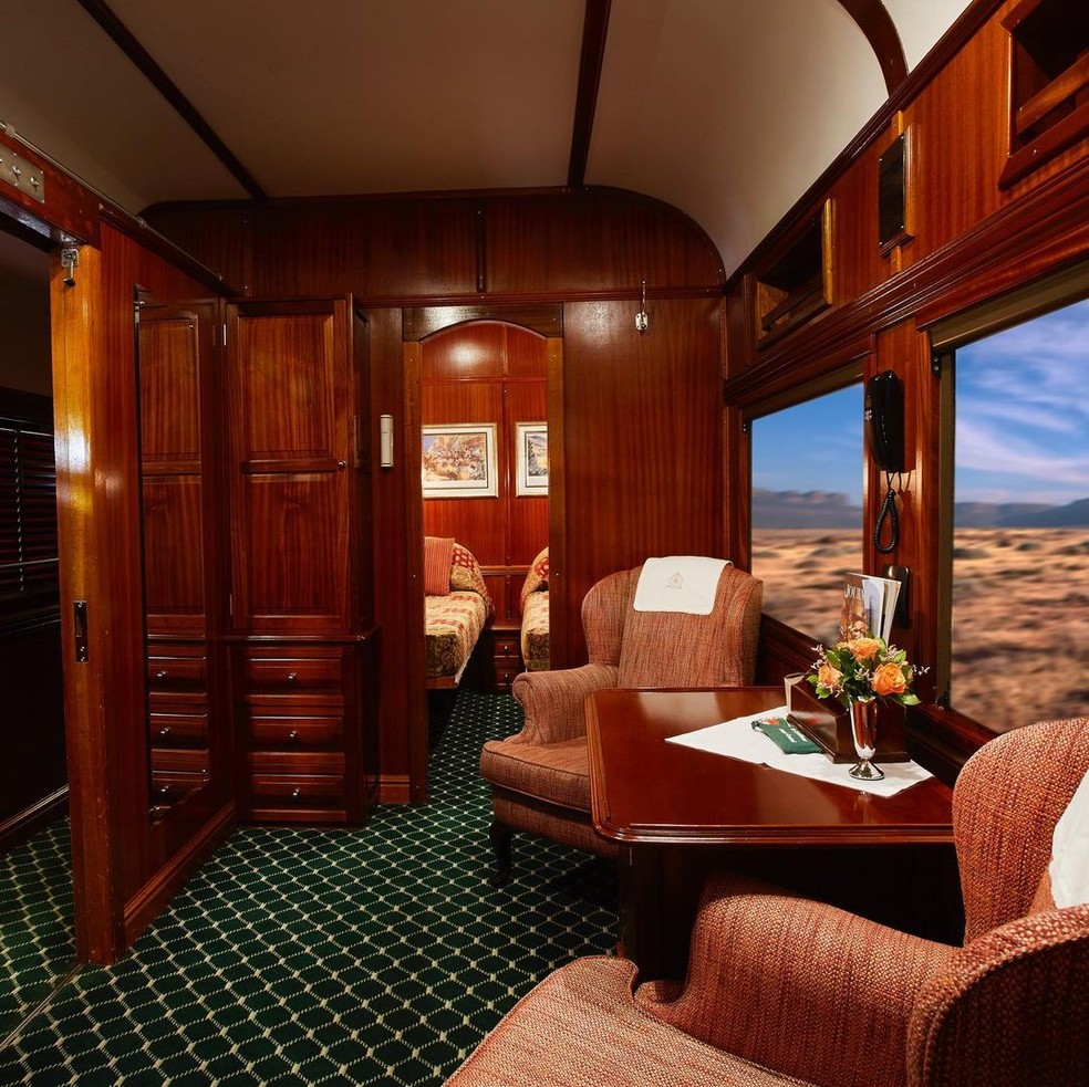 Por dentro de uma das cabines do Rovos Rail, que viaja pela África do Sul — Foto: Instagram / @rovosrail / Reprodução