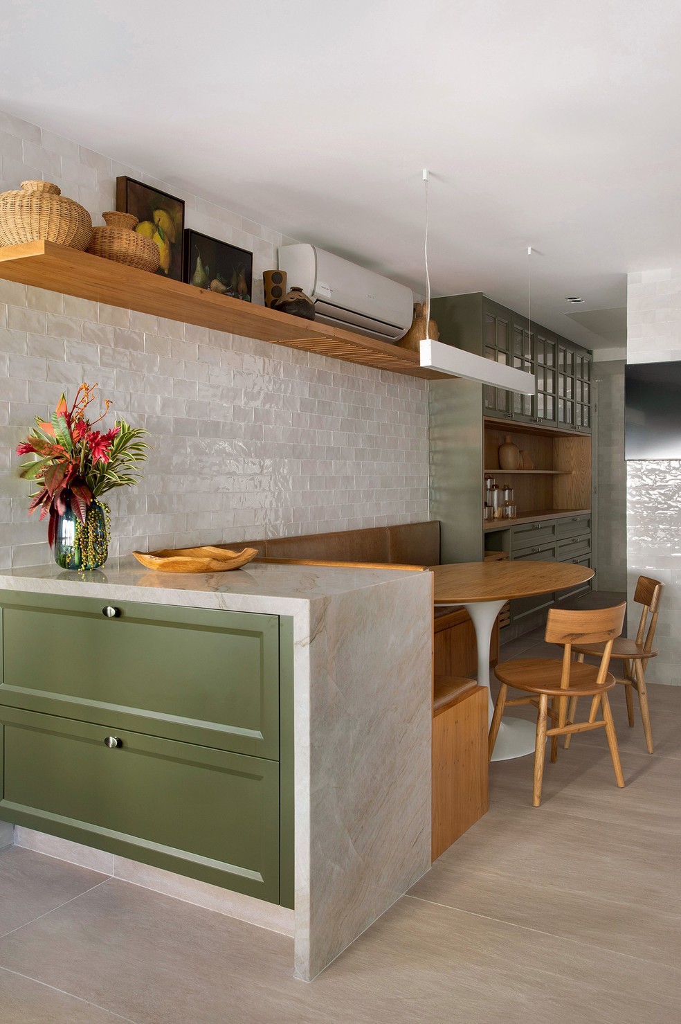 Cozinha Da Era Vitoriana Not Usually A Fan Of This Color Scheme, But