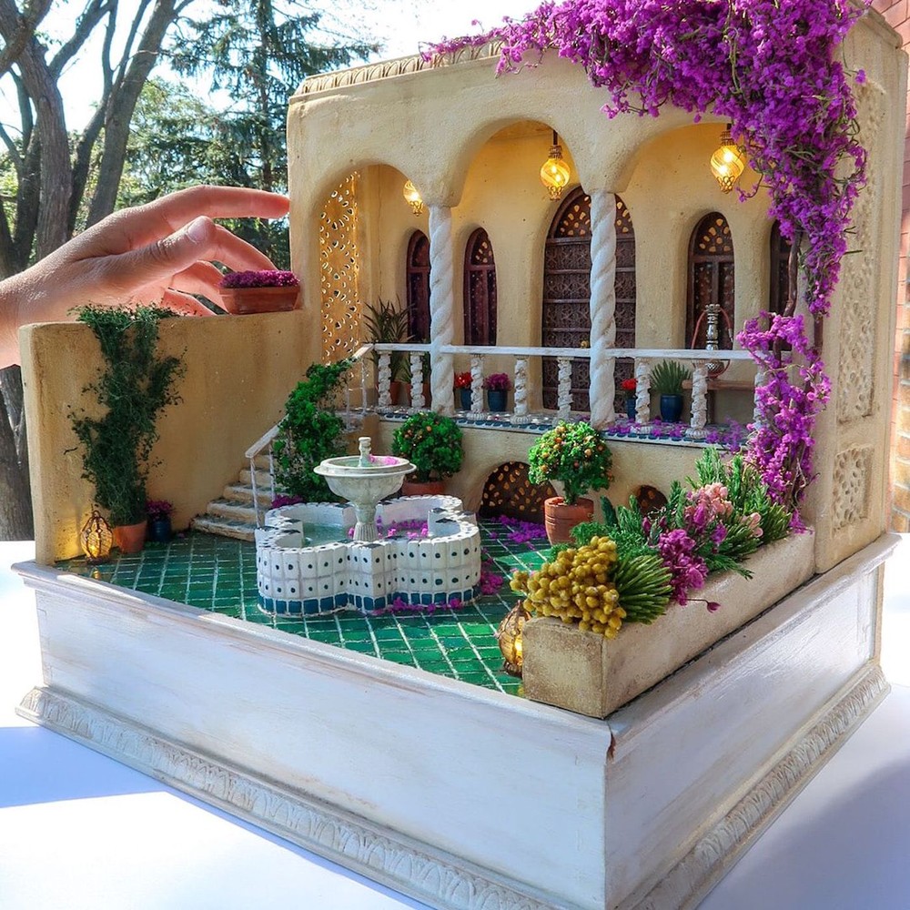 Mulher faz sucesso na web com mini casas realistas e cheias de detalhes ...