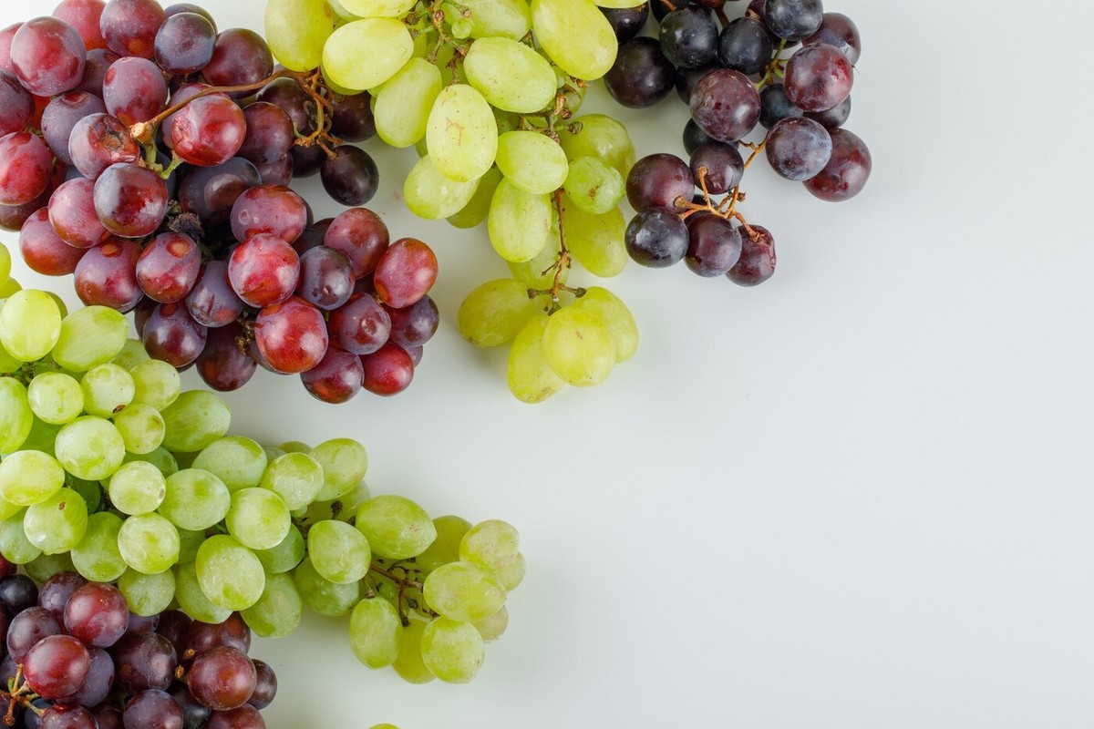 Uva: saiba tudo sobre a fruta e seus benefícios para a saúde