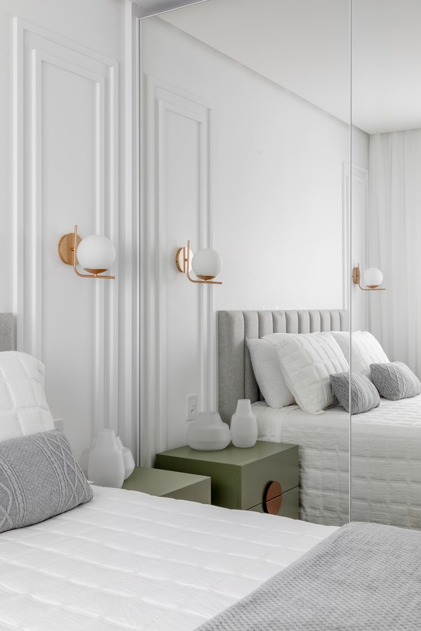 Quarto com espelho na parede: onde colocar, modelos e 45 inspirações ...