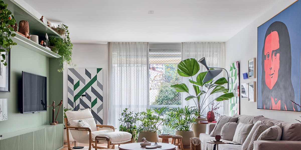 Natureza, arte e leveza marcam apartamento de 150 m² no RJ