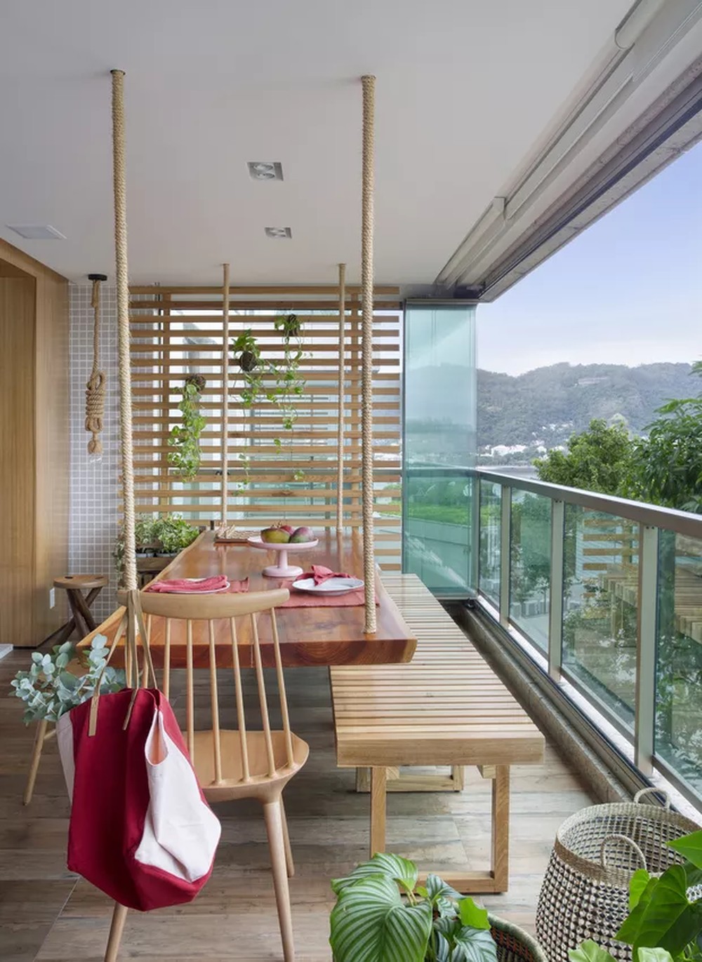 10 ambientes com mesas de jantar surpreendentes e funcionais