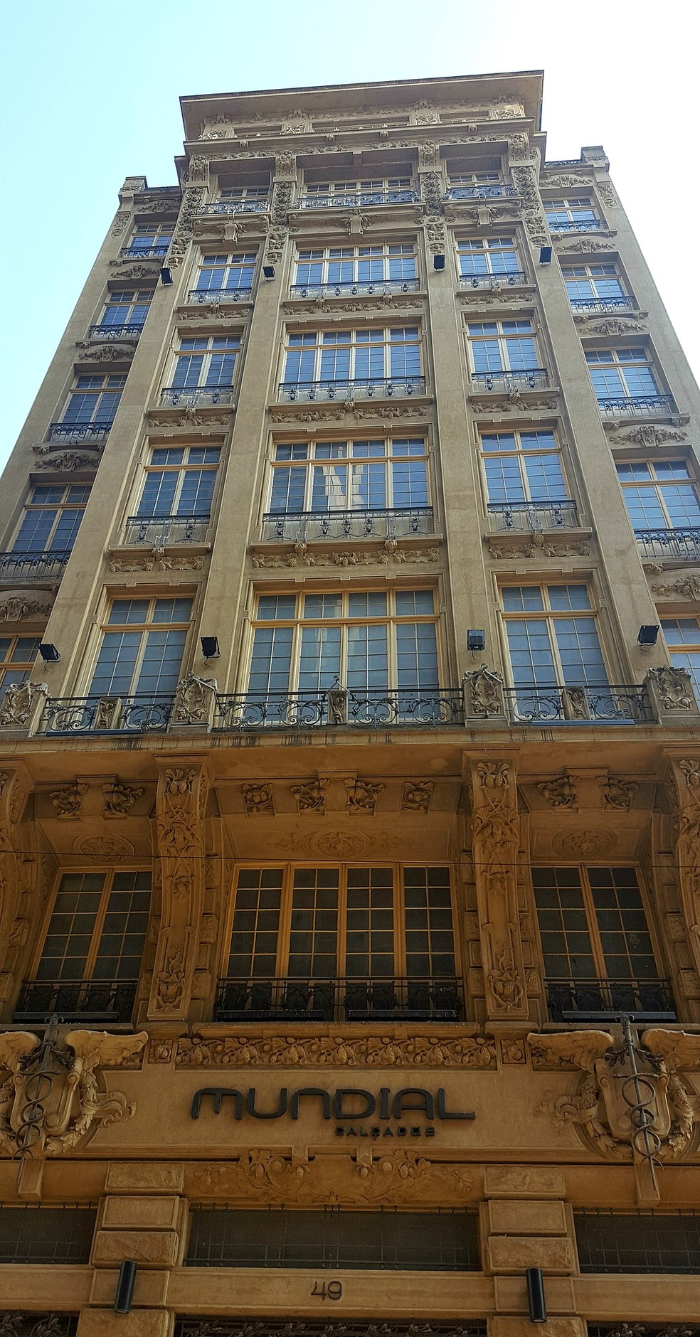 Antes de ser construído na avenida Paulista, o MASP ficava no Edifício Guinle, que também abrigava a sede dos Diários Associados de Chateaubriand e o MAM-SP — Foto: Wikipedia / Yahisbel Adames / Wikimedia Commons