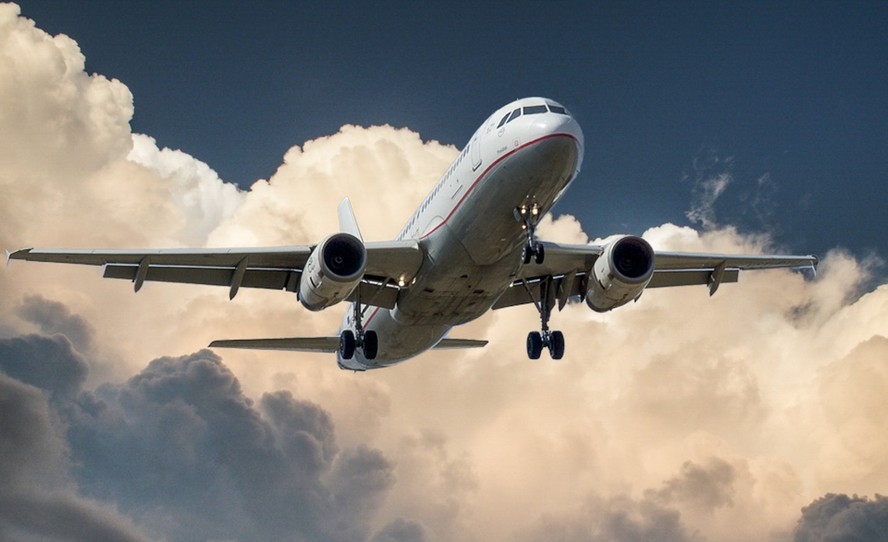 Diferença entre avião que atravessa o país e um que viaja pelo oceano ...