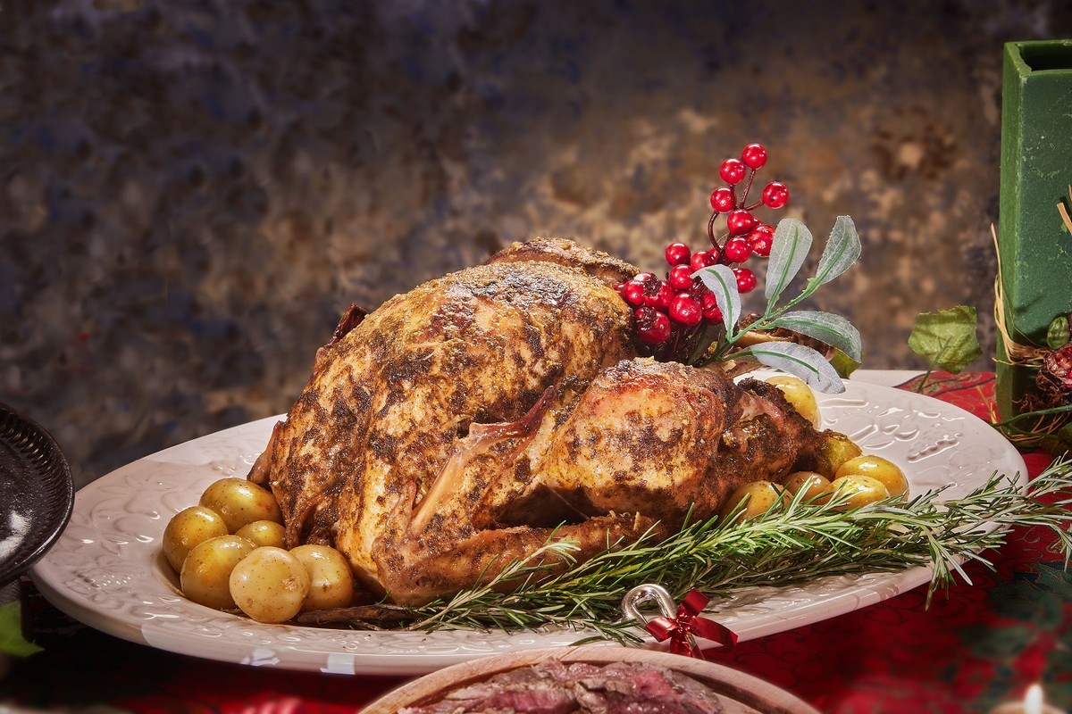 Como fazer peru de Natal com molho de champanhe e legumes | Gastronomia