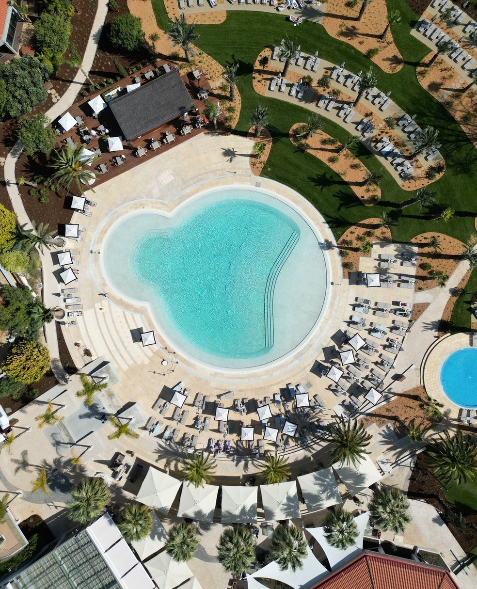 Imagens aéreas do hotel Tivoli Marina Vilamoura, em Portugal — Foto: Sara Caballero @lamochiladesara / Instagram @tivolimarinavilamoura / Reprodução