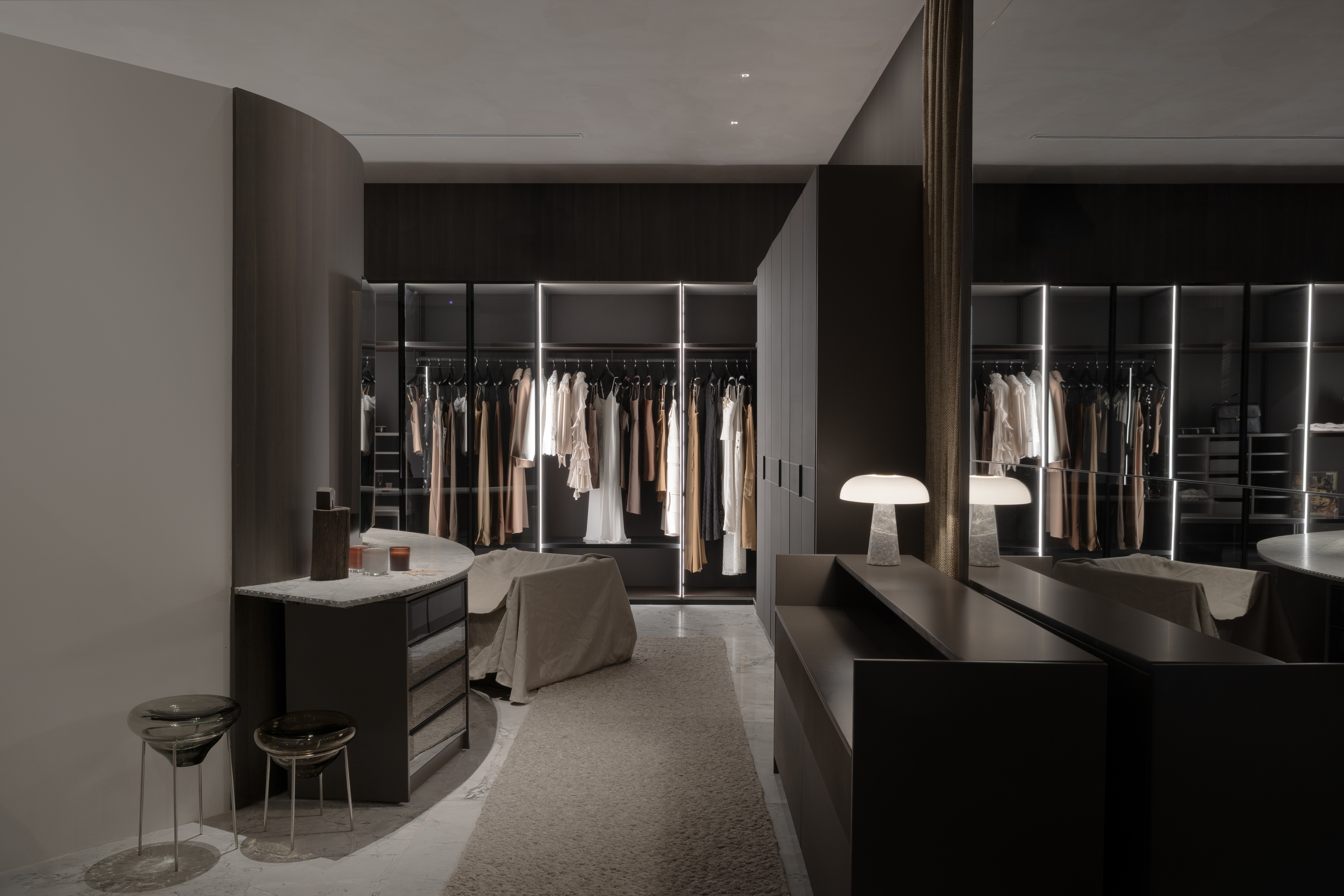 Proposta de closet exclusivo incentiva experiência sensorial e ...