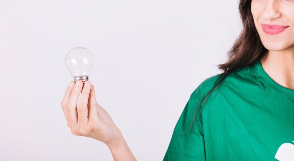 Quanto mais eficiente for o uso da eletricidade, menor será o desperdício e, consequentemente, menor será a conta de luz — Foto: Freepik/Creative Commons